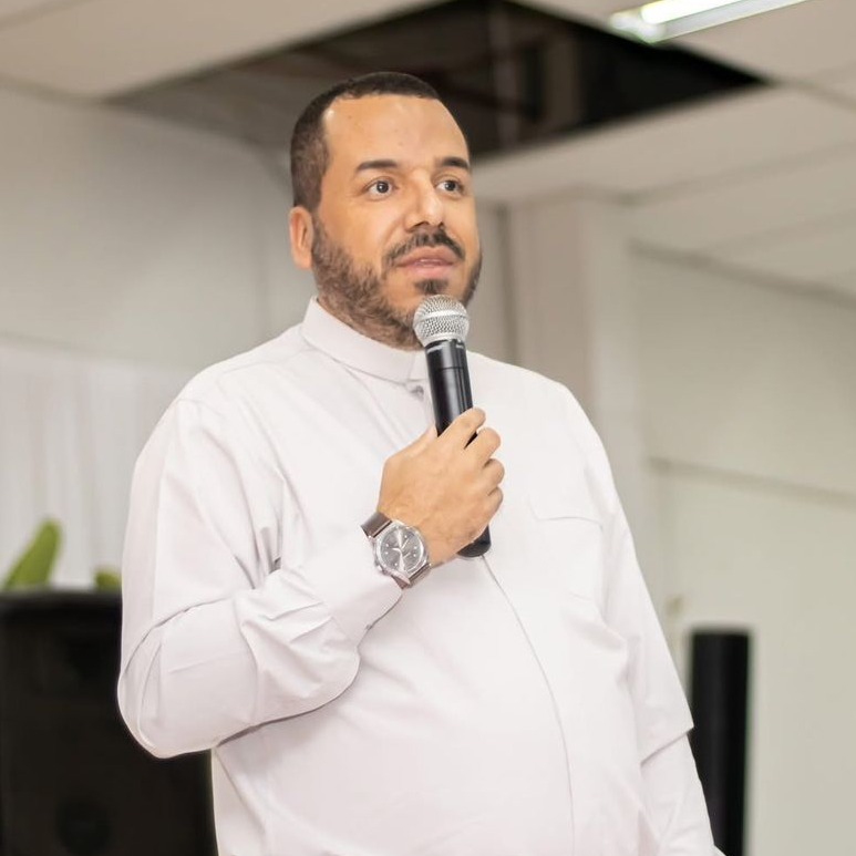 Prof. Me. Pe. Fabio Almeida Santos