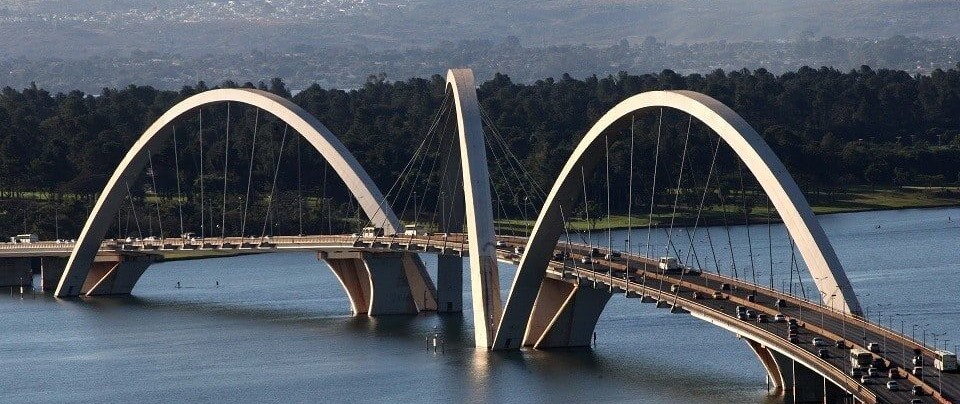 Projetos de Obras de Arte Especiais (OAEs)