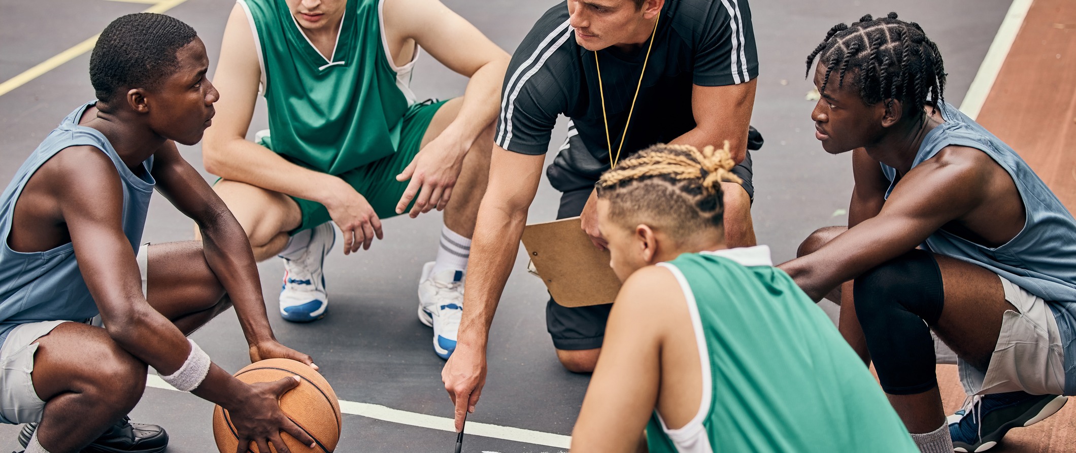 ESTRATÉGIAS METODOLÓGICAS DE ENSINO DO BASQUETEBOL