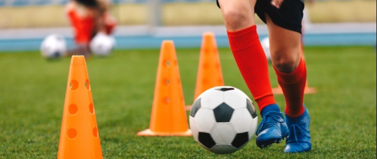 PLANEJAMENTO E PERIODIZAÇÃO DO TREINAMENTO NO FUTEBOL