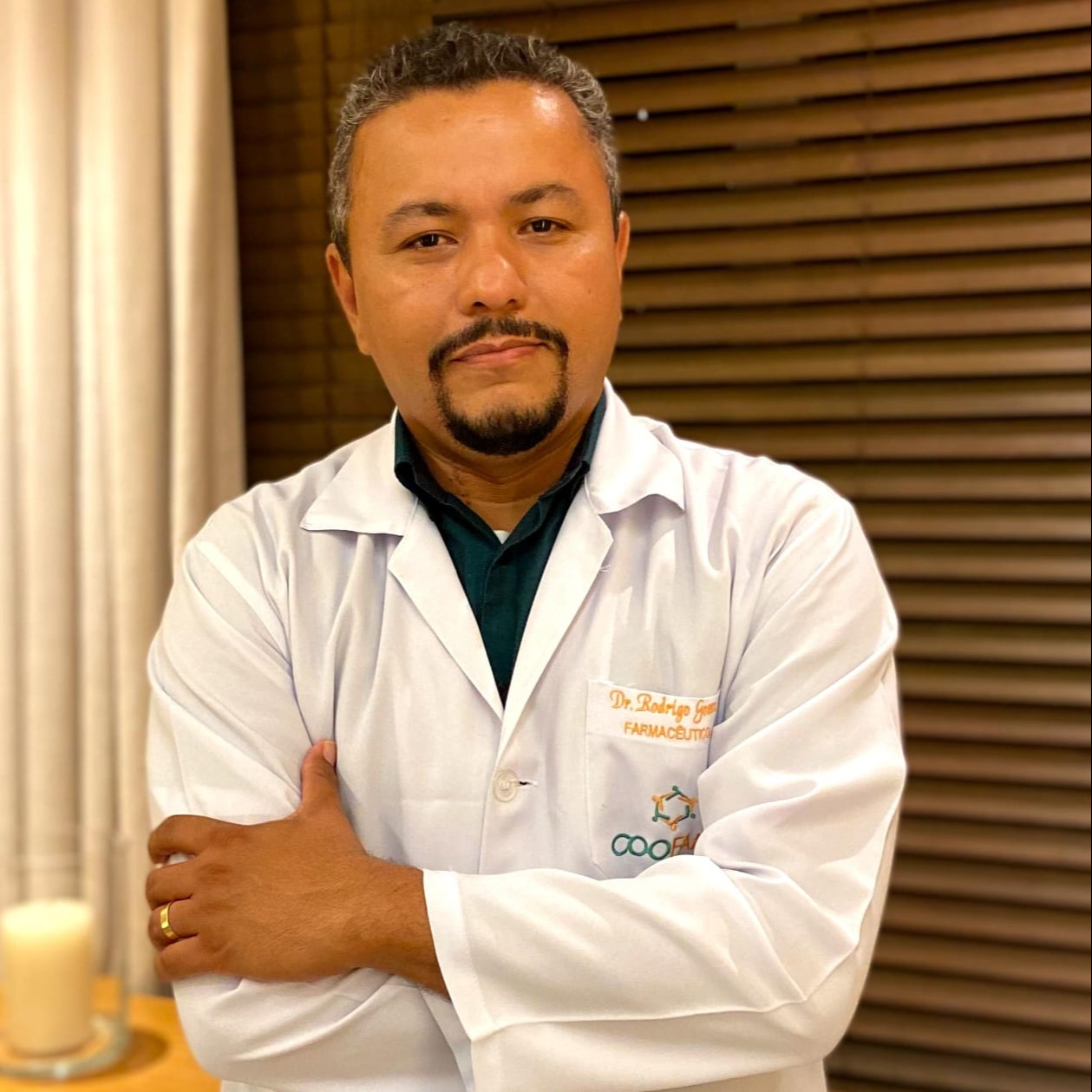 Prof. Rodrigo Henrique Silva Gomes – Farmacêutico.
