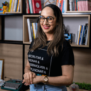 Ana Ribeiro - Instrutora e Diretora de Recursos Humanos da PreparaRH